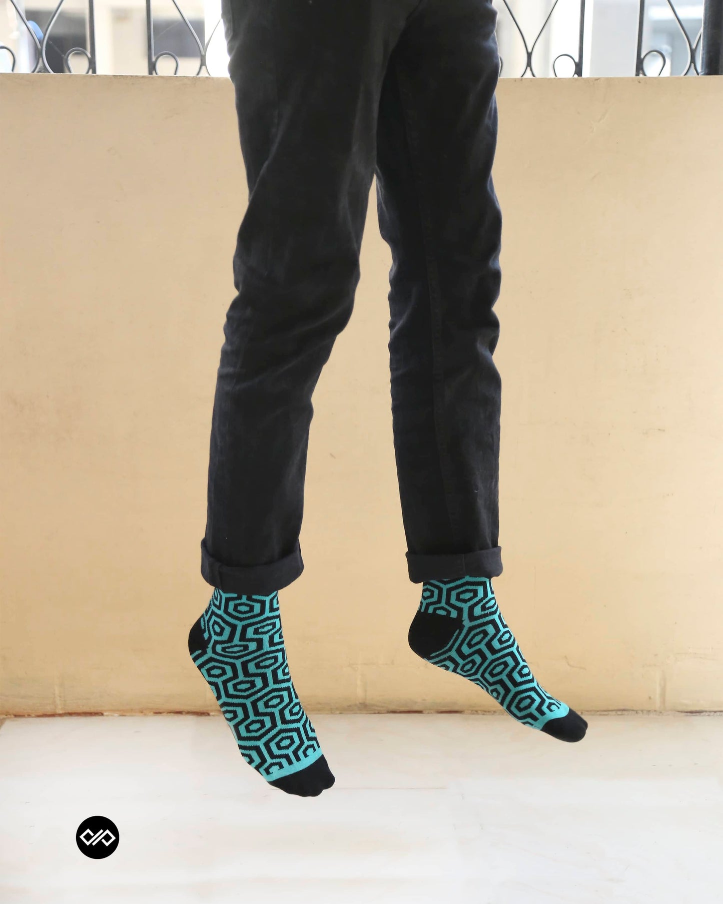 Crew - Hexagon - Compressed