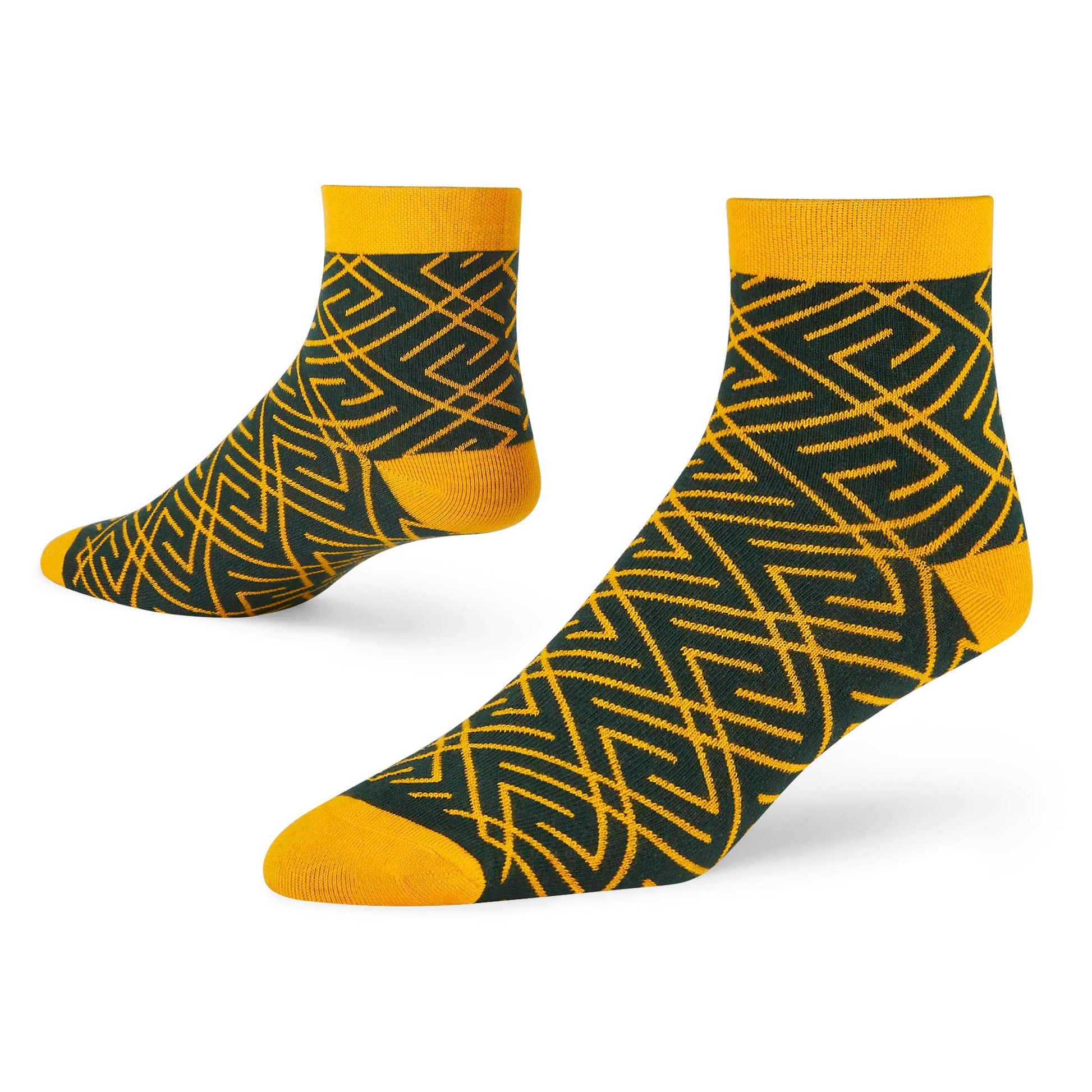 Dynamocks Ace Ankle length socks for men and women.