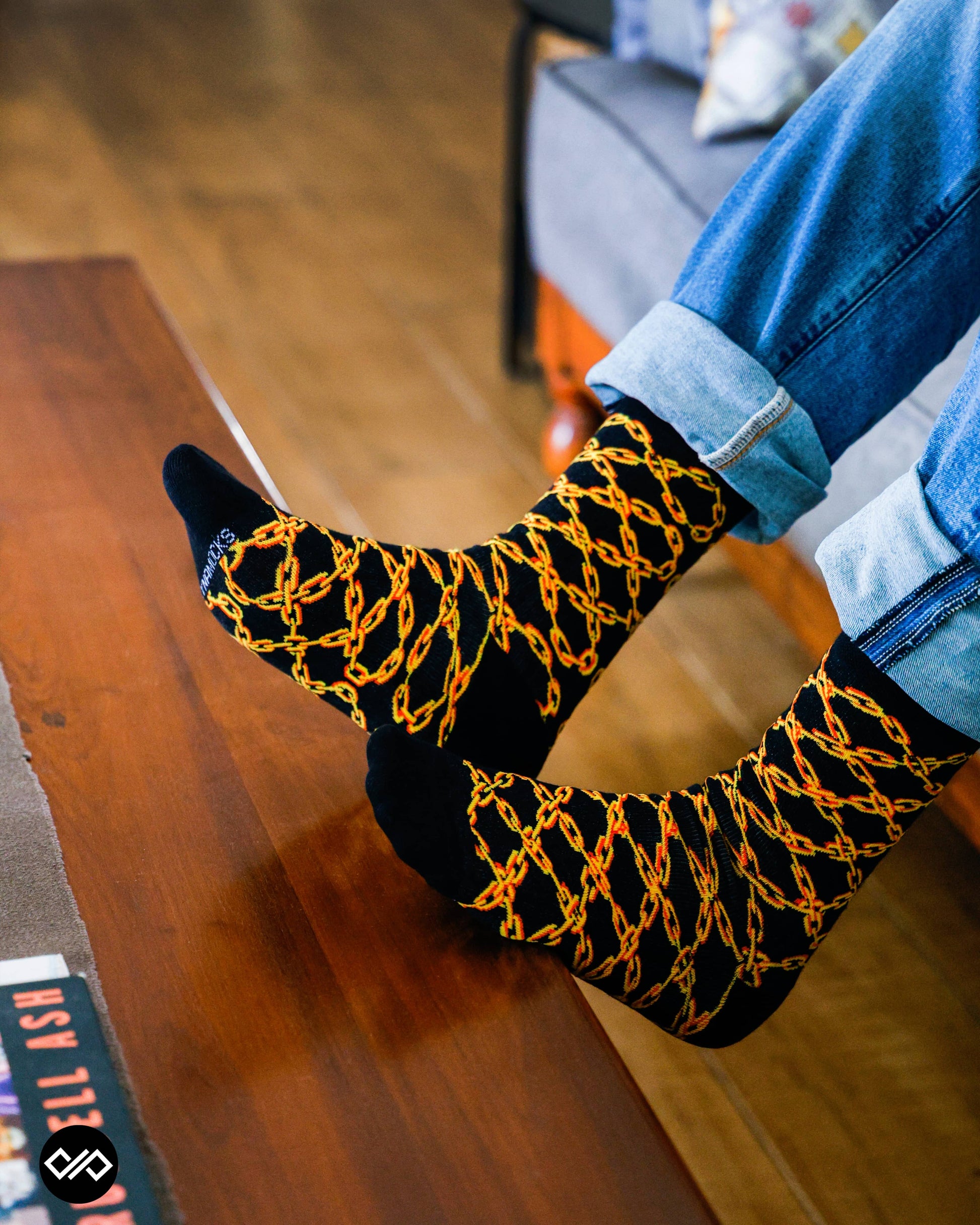 Dynamocks Chain Crew Length Socks for Men and Women.
