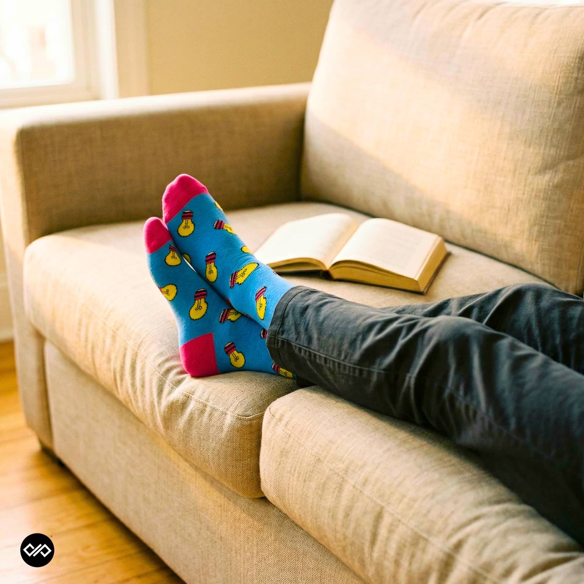 Dynamocks Bulb Crew Length Socks for Men and Women.