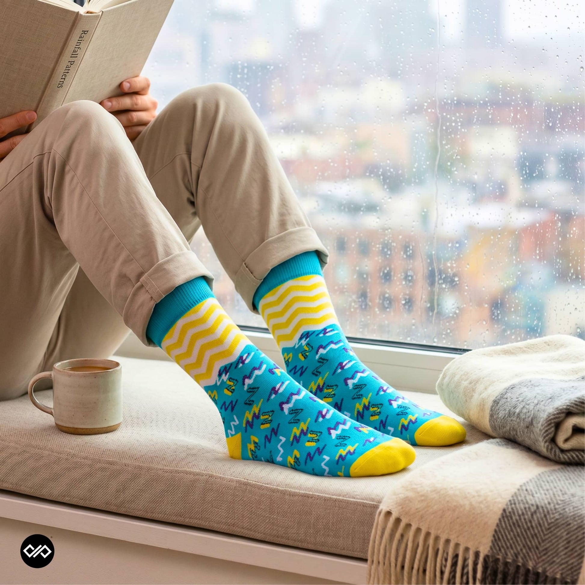 Jolly funky crew socks styled with light chinos and book – Dynamocks