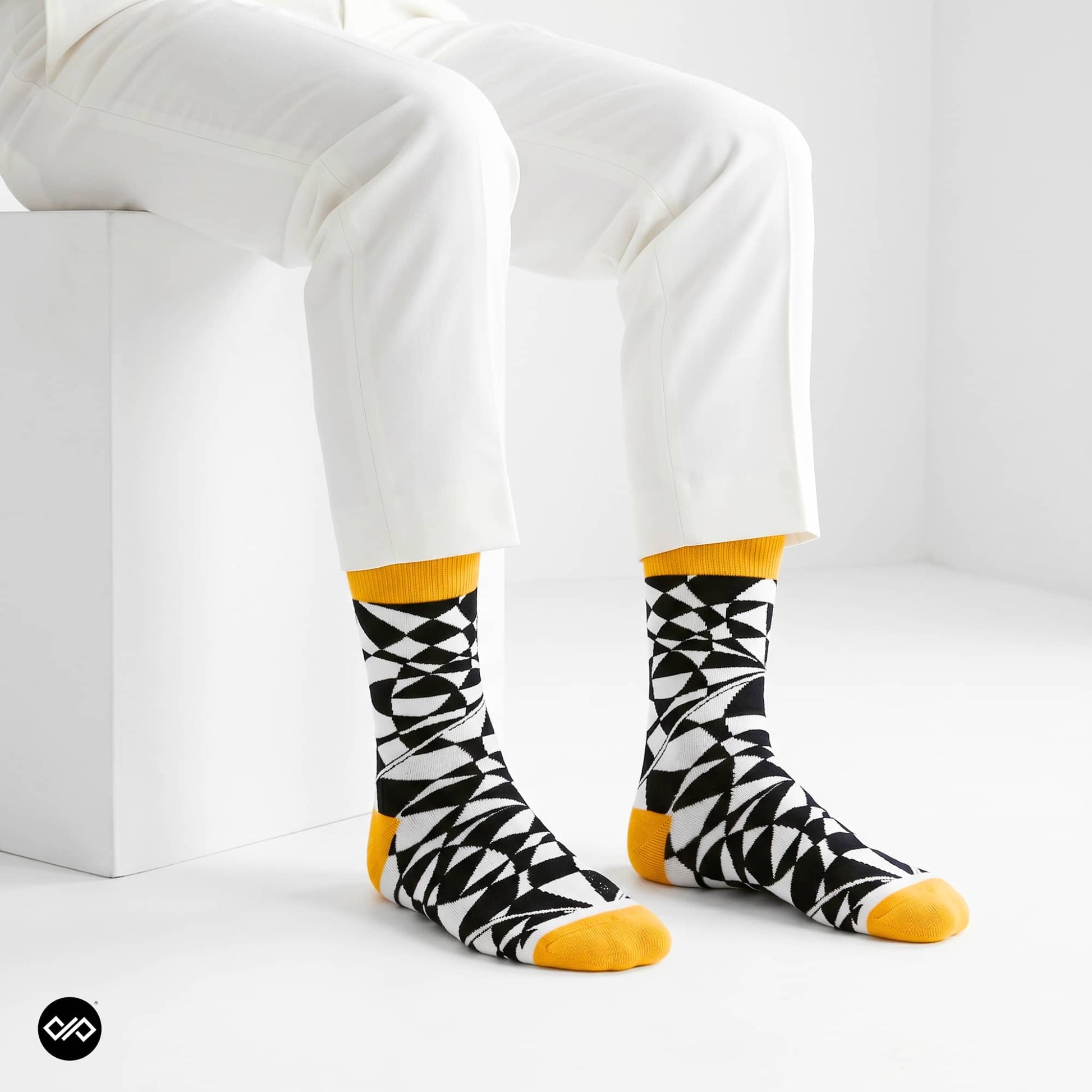 Dynamocks Mirage Crew Length Socks for men and women.