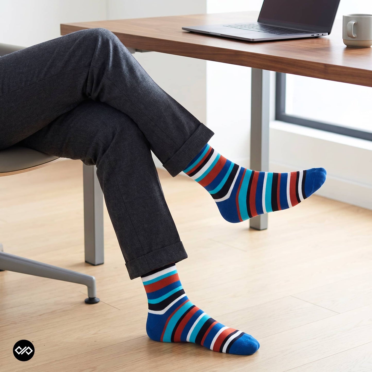 Dynamocks Stripes 1.0 Crew Length socks for men and women.